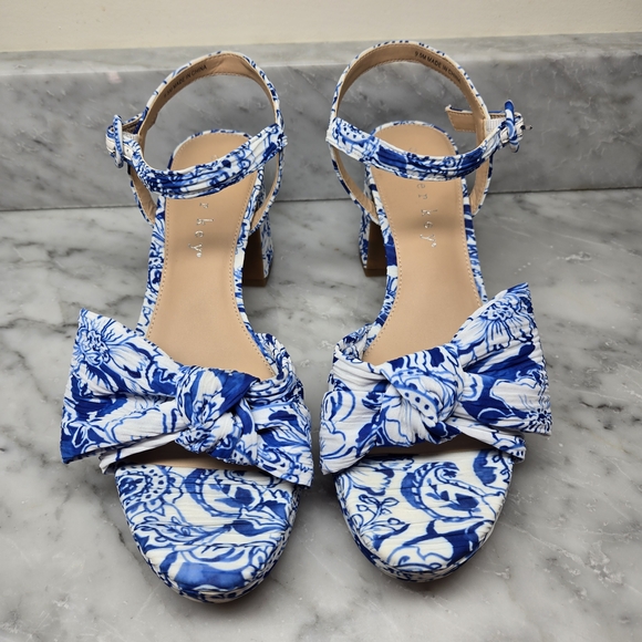Copper Key Platform Heels Blue & White Chiffon, Size 9.5 M Adjustable Ankle, Bow - Picture 3 of 16